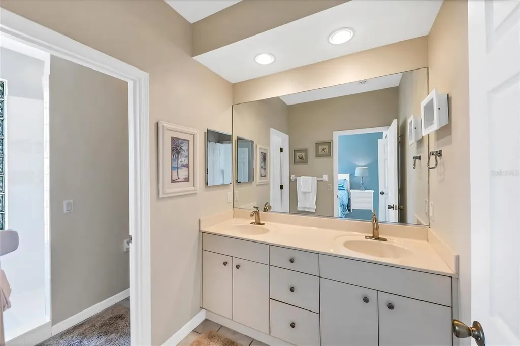 8272 Harborside Circle Englewood FL 34224