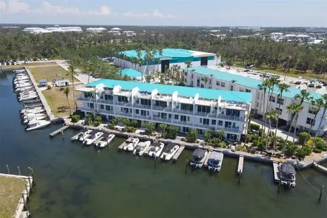 8272 Harborside Circle Englewood FL 34224