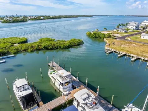 8272 Harborside Circle Englewood FL 34224