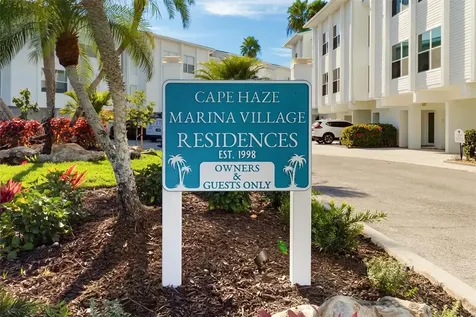 8272 Harborside Circle Englewood FL 34224