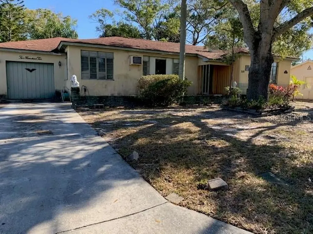 210 Madison Street S St Petersburg FL 33711