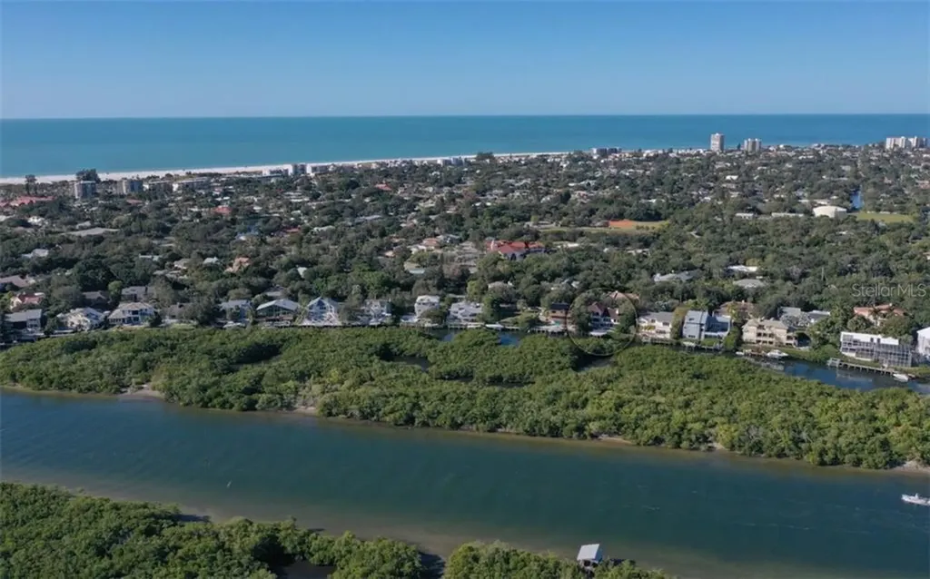 5232 Siesta Cove Drive Sarasota FL 34242