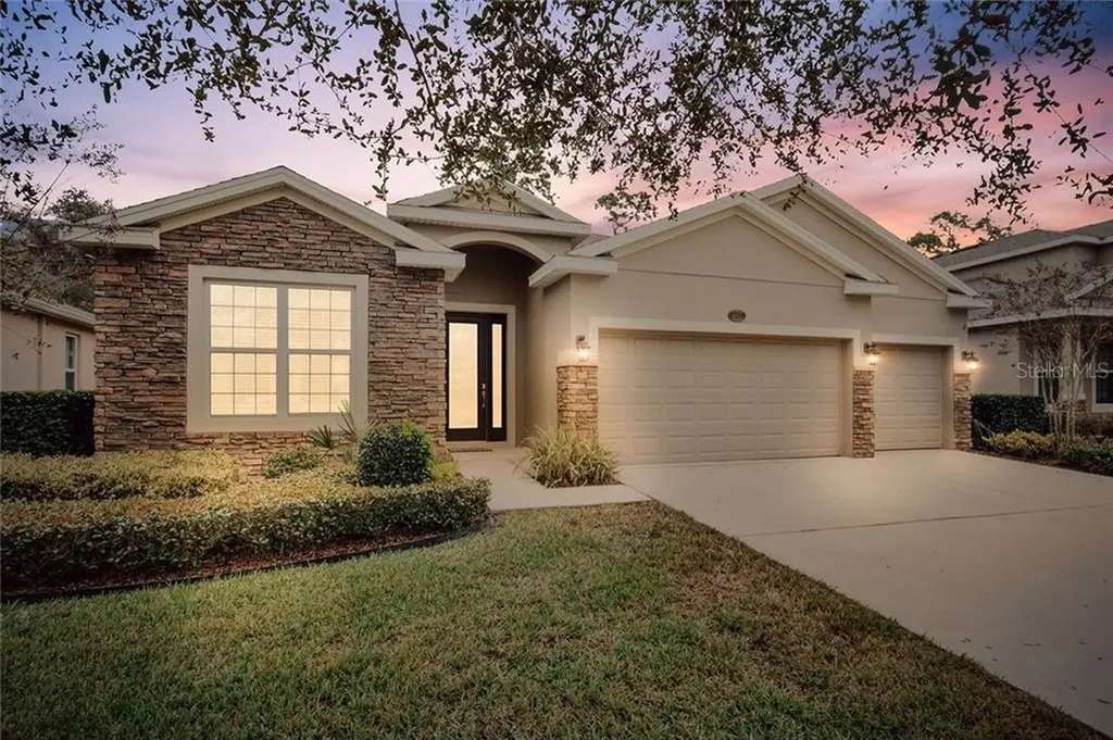 245 Laurel Point Court Deland FL 32724