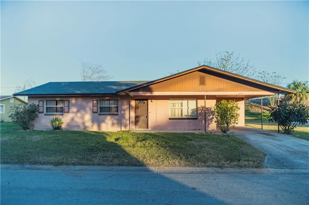 1300 Avenue I Haines City FL 33844
