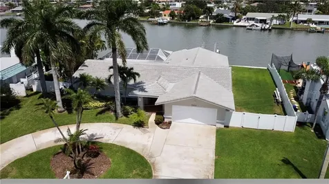 7933 10th Avenue S St Petersburg FL 33707