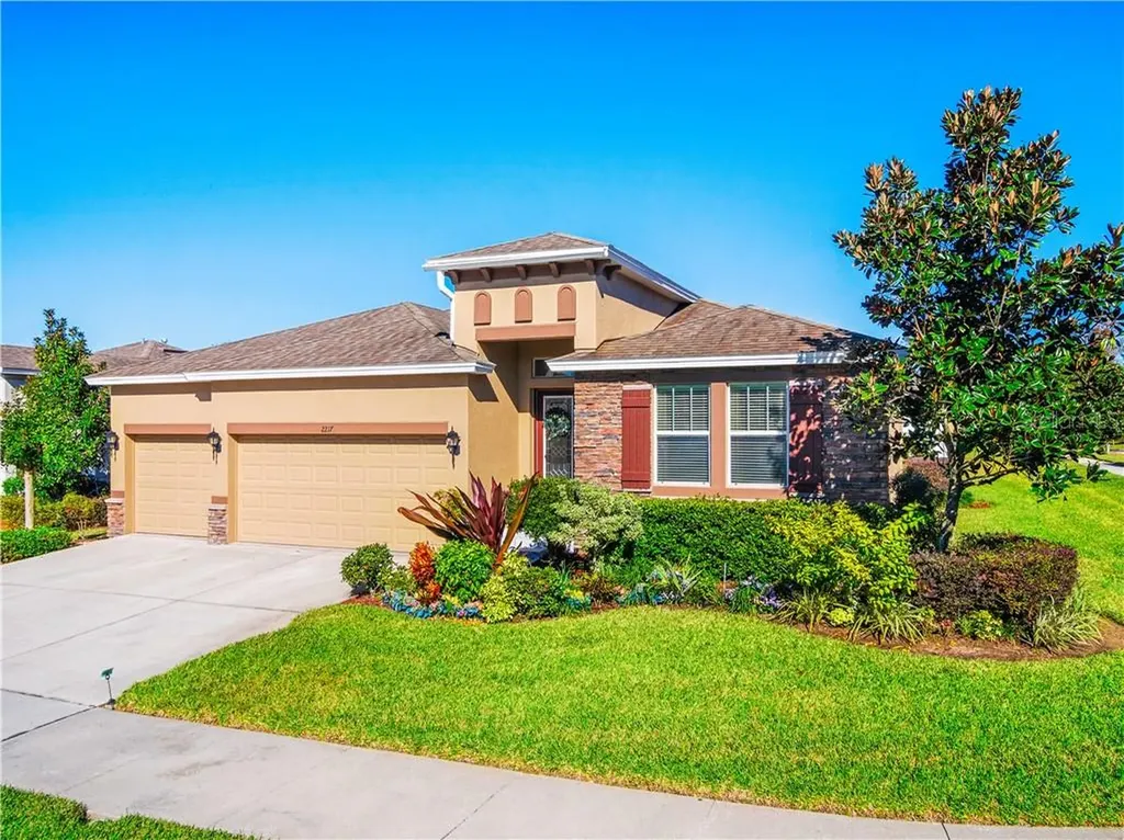 2217 Valterra Vista Way Valrico FL 33594