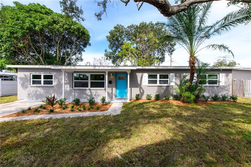 5745 29th Avenue N St Petersburg FL 33710