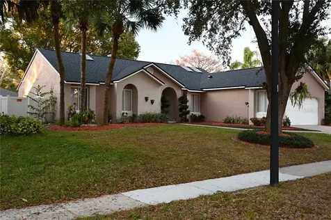 521 Lakeshore Circle Lake Mary FL 32746
