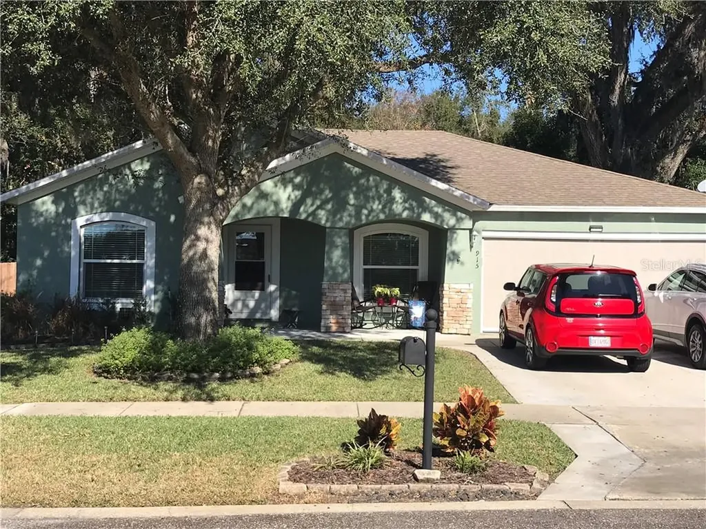 915 Lake Lindley Drive N Deland FL 32724