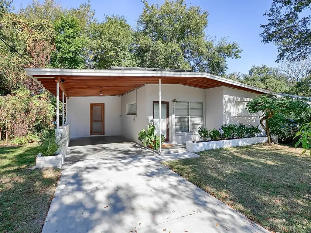 525 E Esther Street Orlando FL 32806