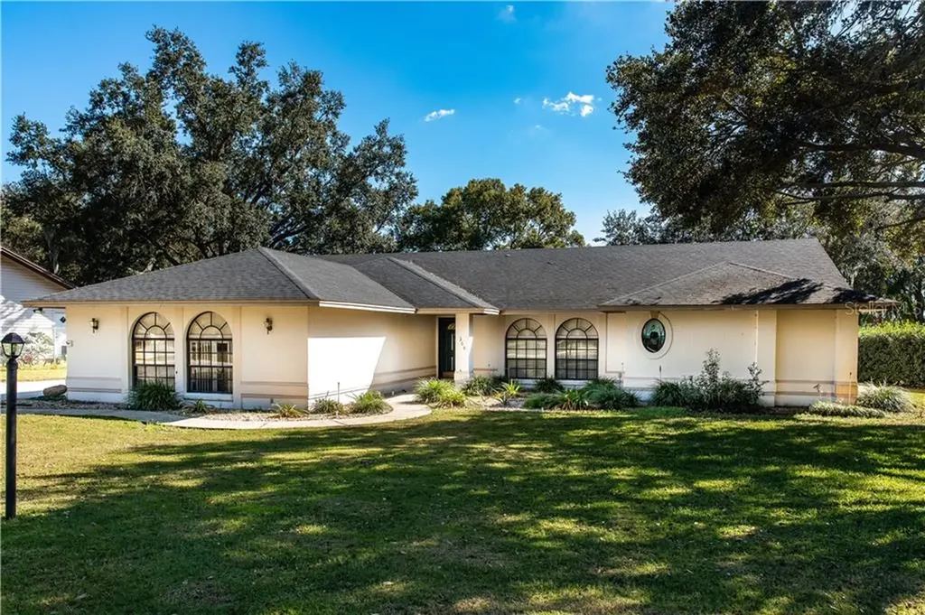568 Somerset Drive Auburndale FL 33823