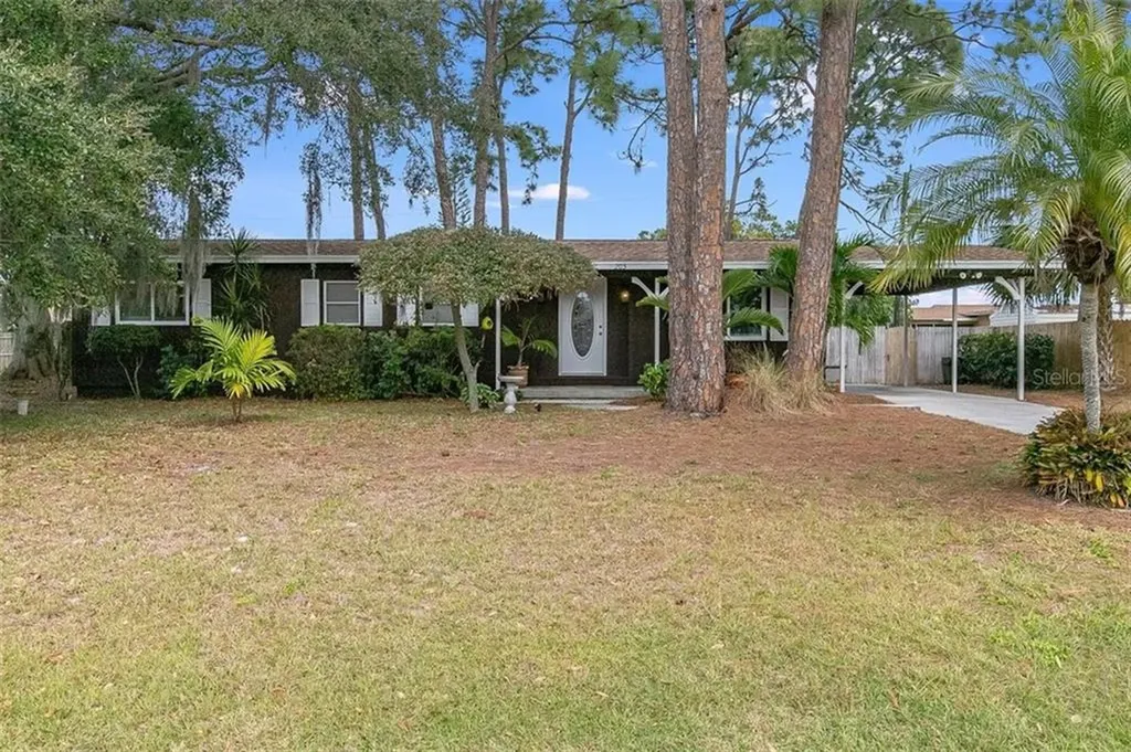 205 65th Avenue Drive W Bradenton FL 34207
