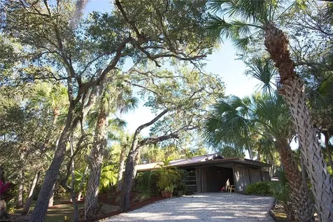 5225 Winding Way Sarasota FL 34242
