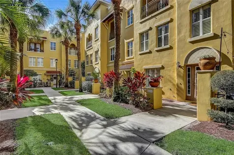 625 Casabella Circle Tampa FL 33609