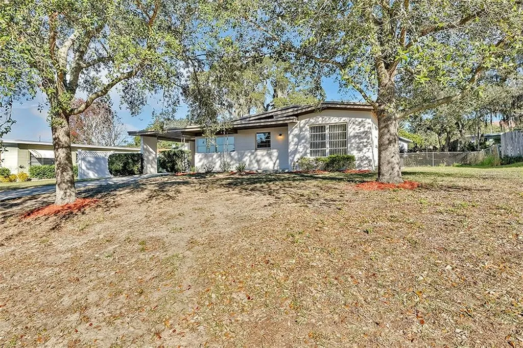 813 N Waterview Drive Clermont FL 34711