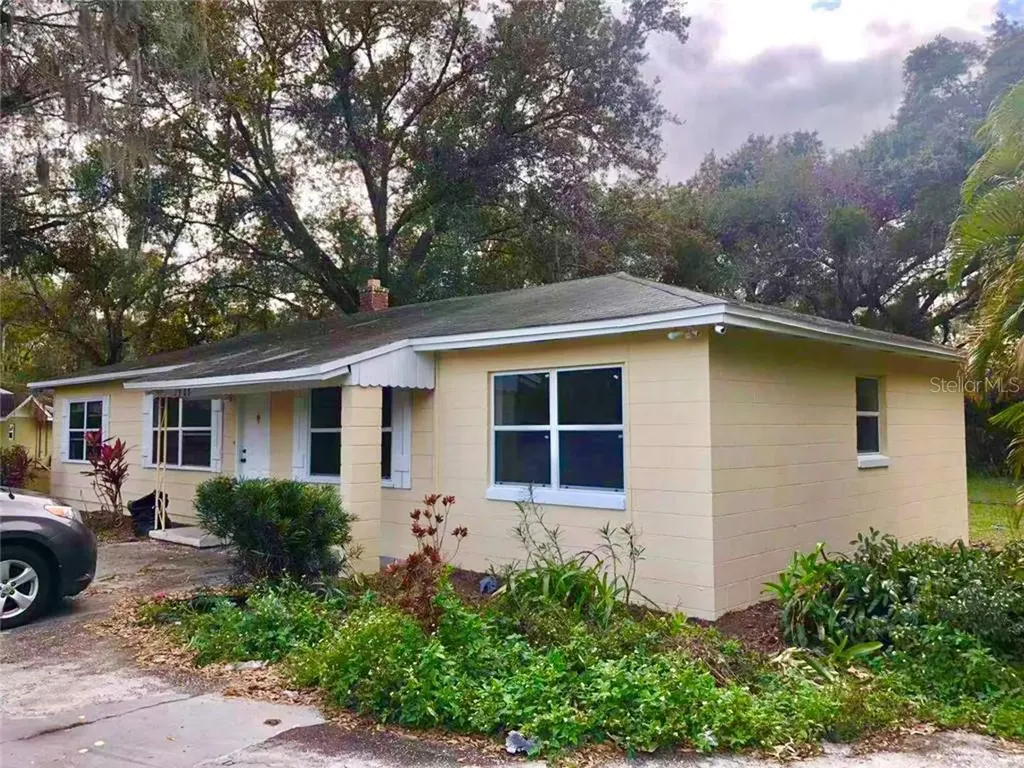 1308 S Locust Avenue Sanford FL 32771