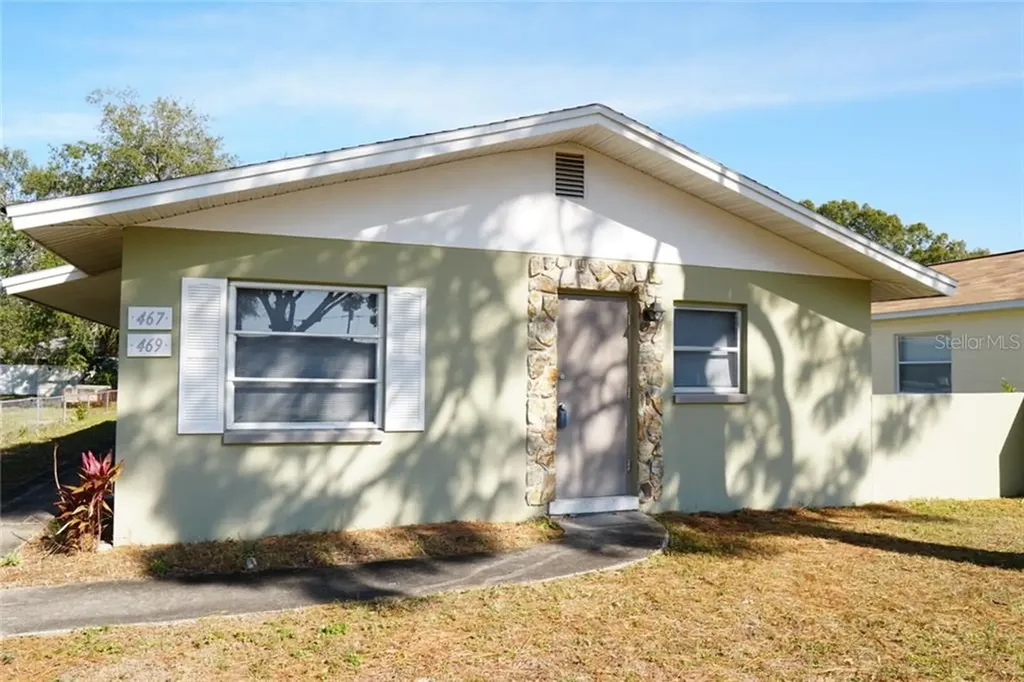 467 93rd Avenue N St Petersburg FL 33702