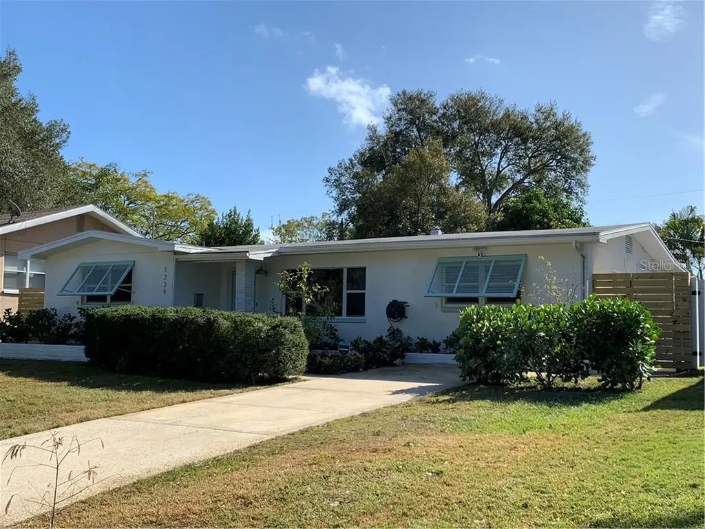 1234 47th Avenue N St Petersburg FL 33703