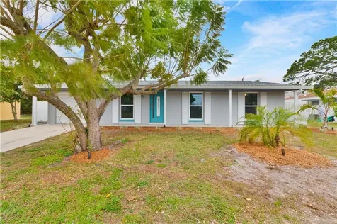 5901 Espanola Avenue North Port FL 34287