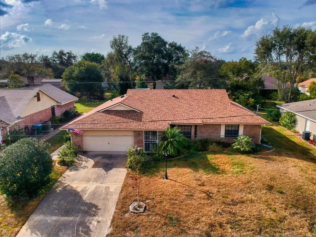 1970 Lindhurst Avenue Deltona FL 32725