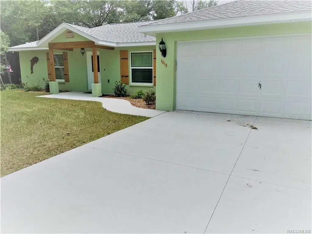 1010 N Nashua Terrace Inverness FL 34453