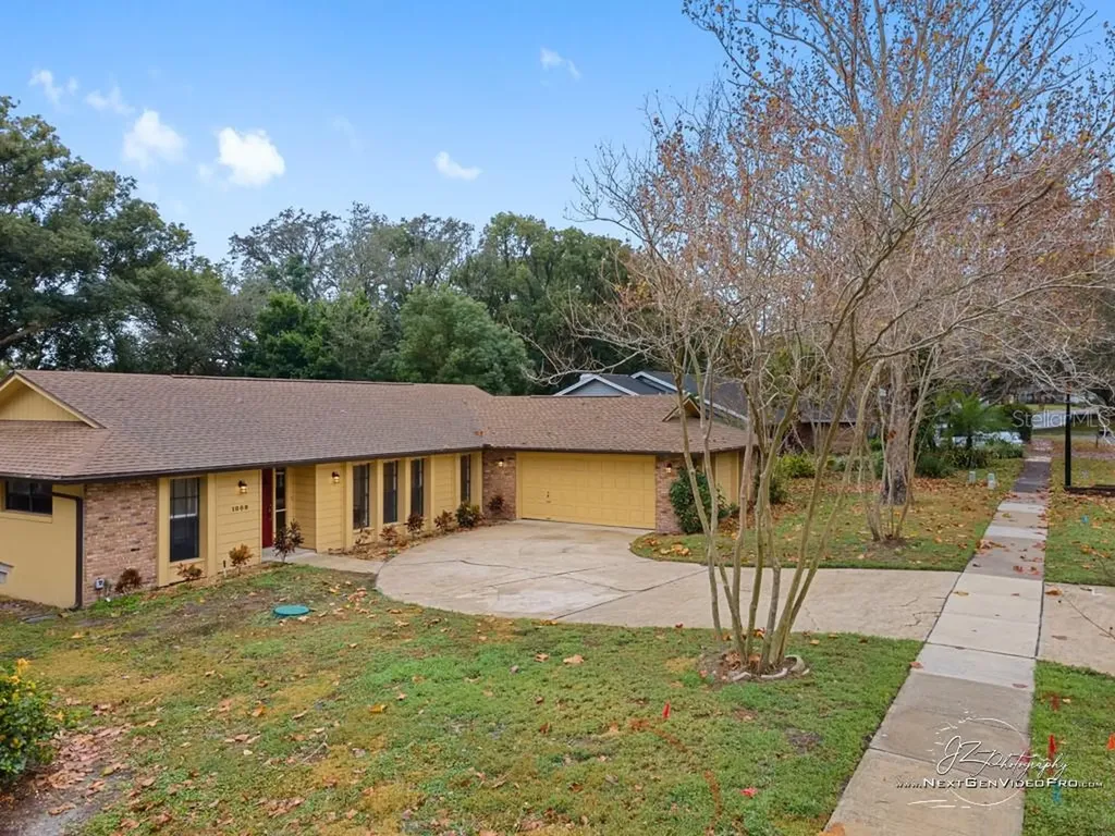 1009 American Beauty Street Orlando FL 32818