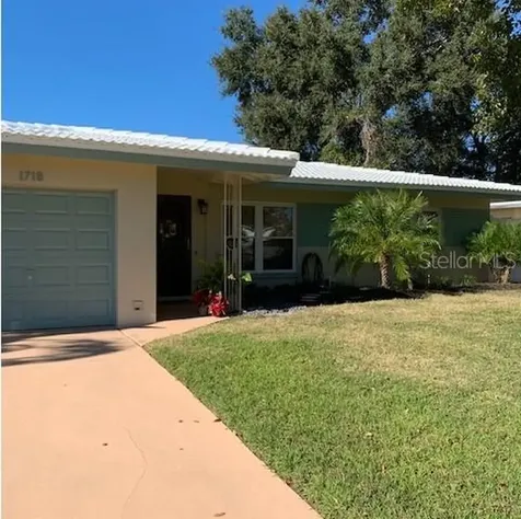 1718 S Lake Avenue Clearwater FL 33756