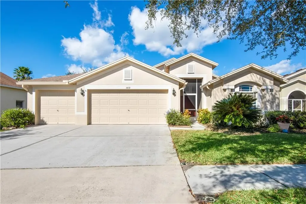 5839 Montford Drive Zephyrhills FL 33541