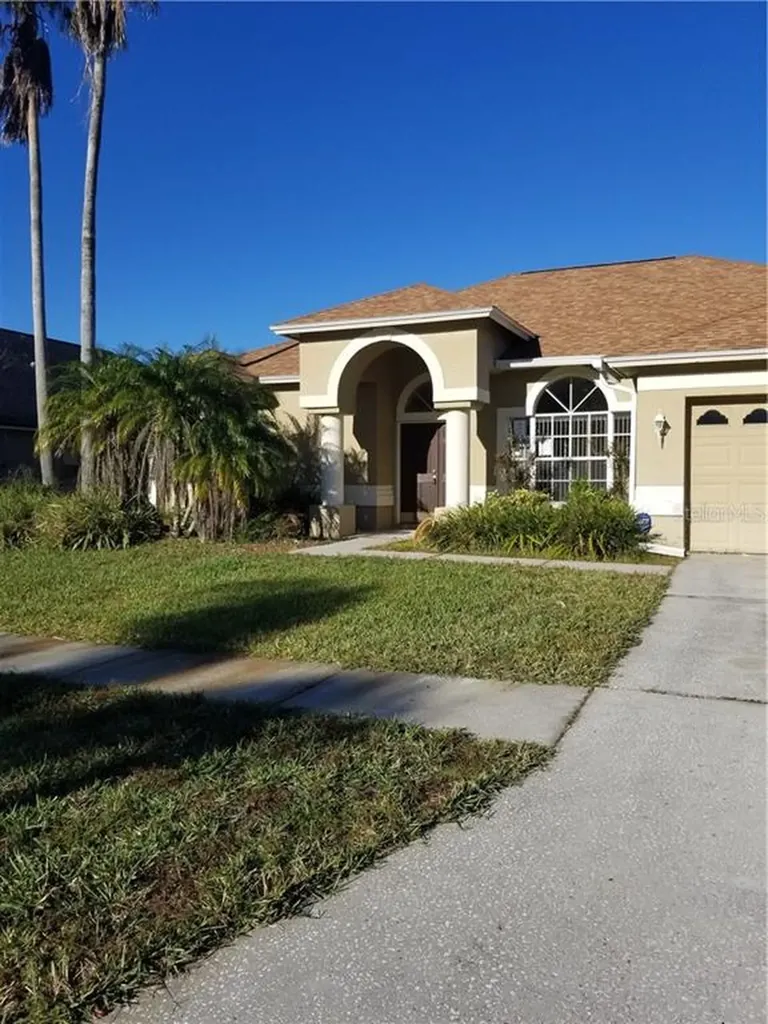 10018 Cypress Shadow Avenue Tampa FL 33647