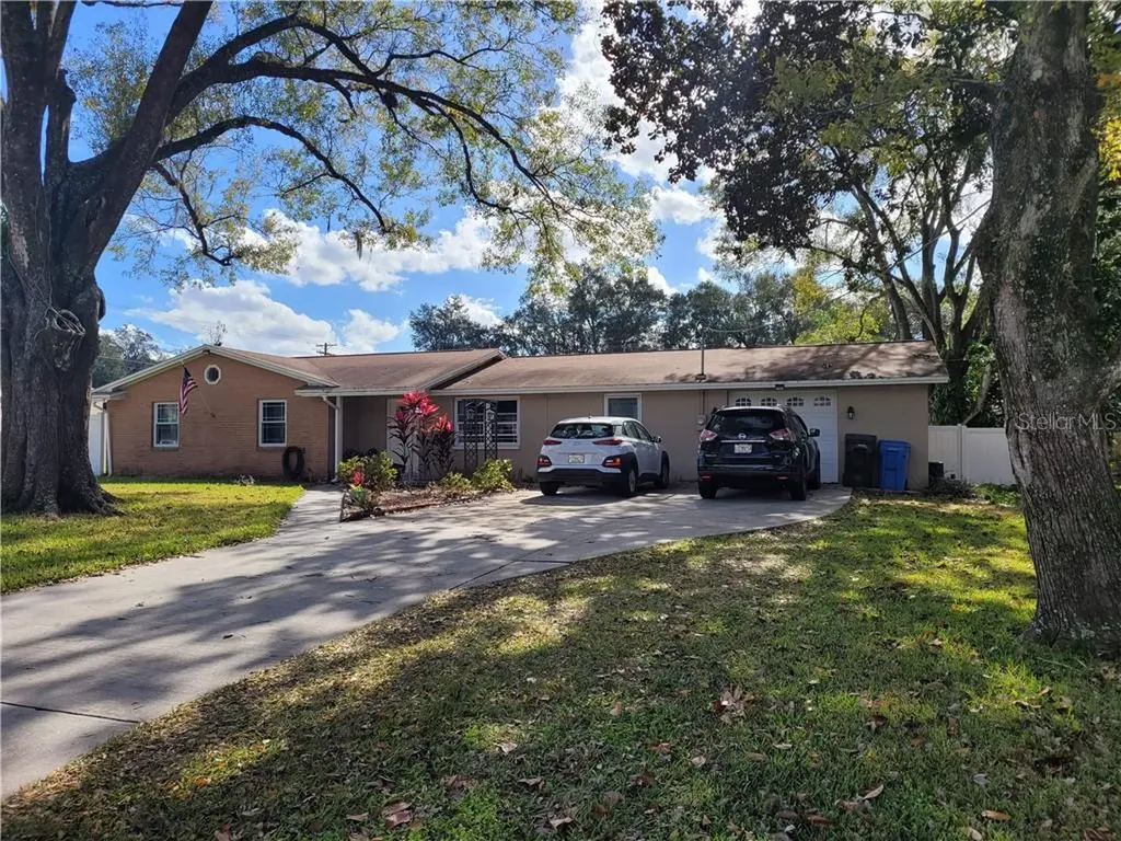 704 Camellia Court Seffner FL 33584