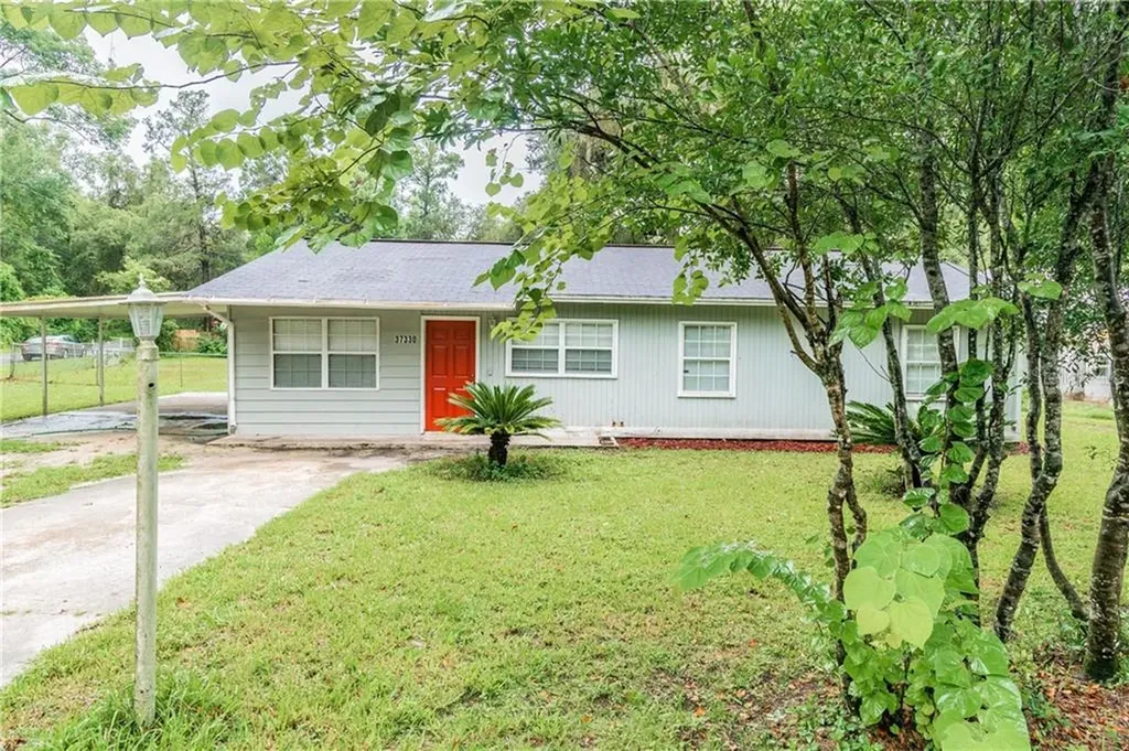 37330 Poinsettia Avenue Dade City FL 33525