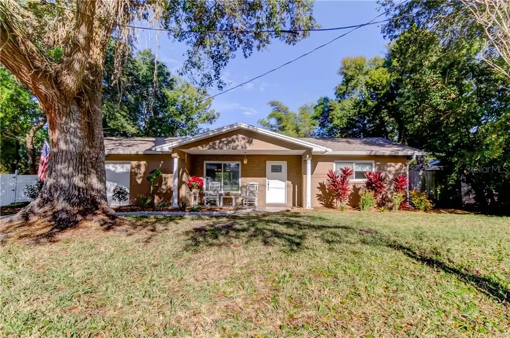 2501 Crescent Drive Largo FL 33770
