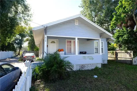 916 11th Street S St Petersburg FL 33705