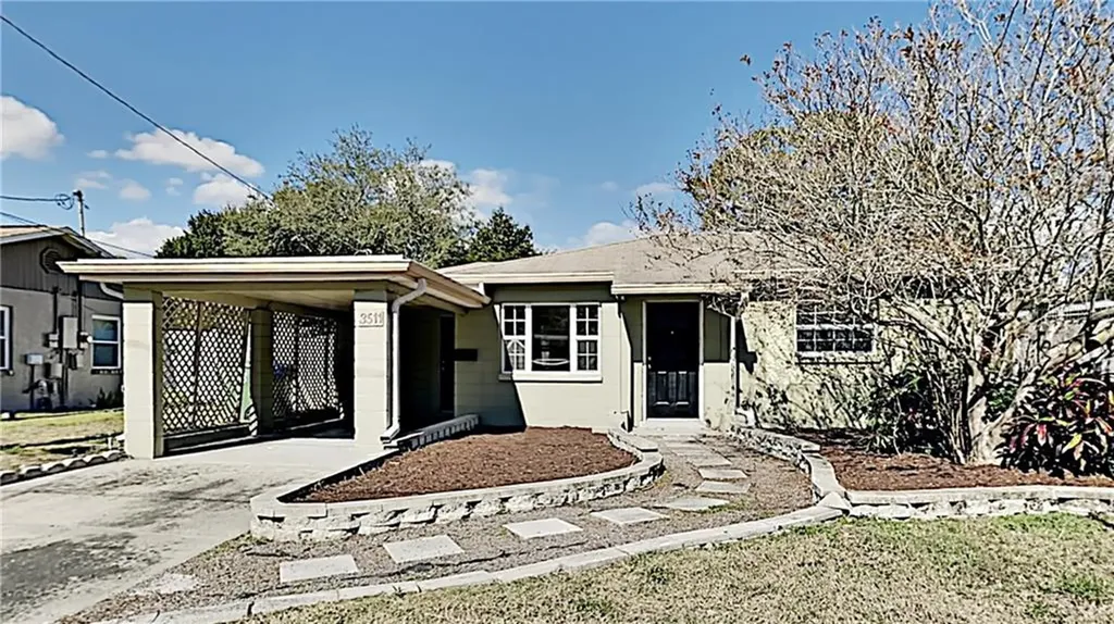 3511 W Paul Avenue Tampa FL 33611