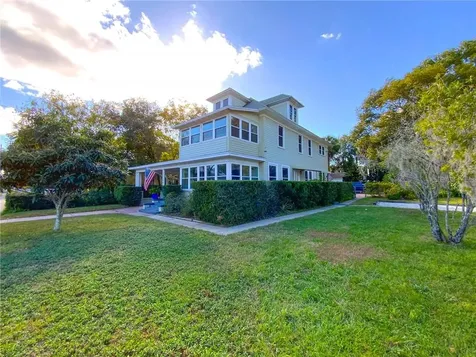 144 N Stone Street Deland FL 32720