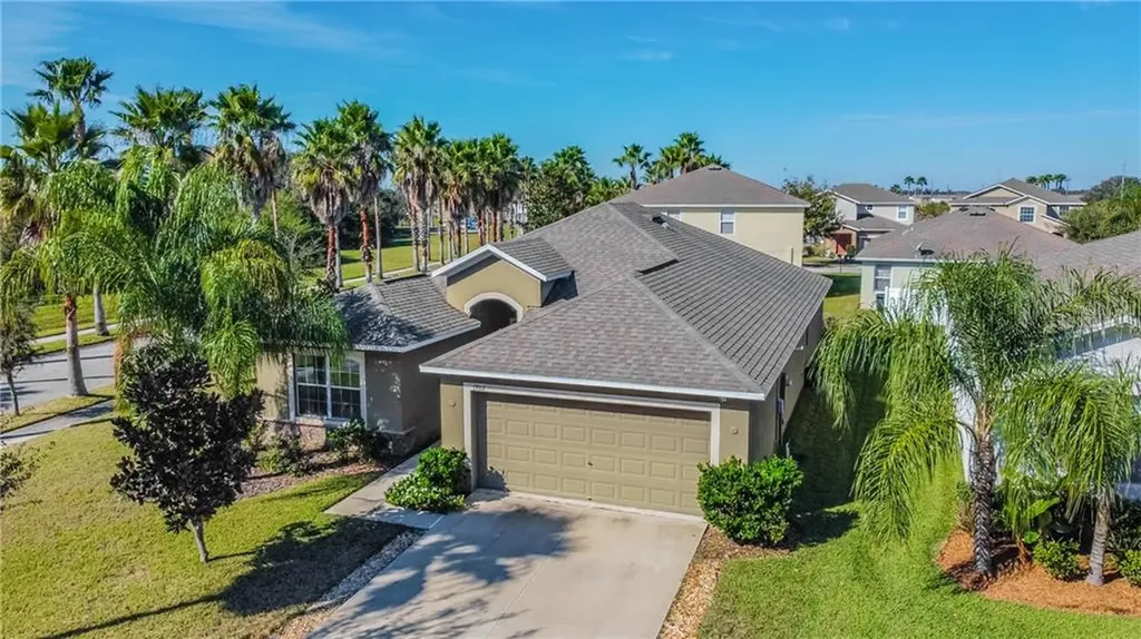 1702 Oak Pond Street Ruskin FL 33570
