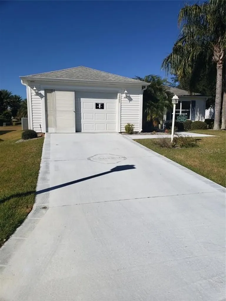 2665 English Ivy Circle The Villages FL 32162