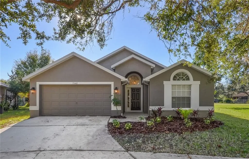 15442 Osprey Glen Drive Lithia FL 33547