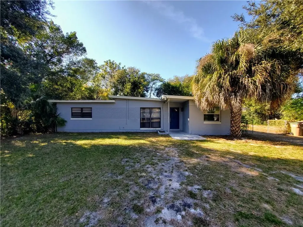1475 Palm Drive Mount Dora FL 32757