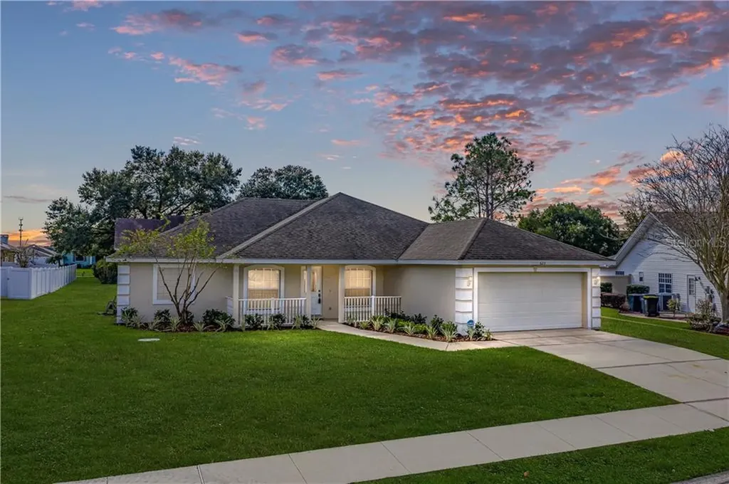625 Powder Horn Row Lakeland FL 33809
