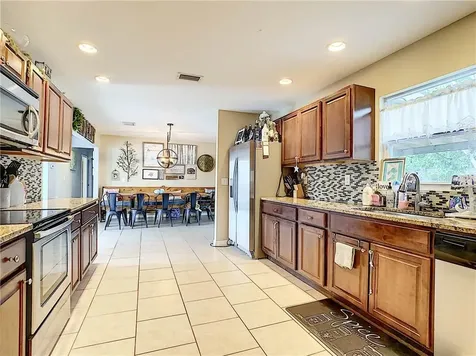 503 67th Avenue Drive W Bradenton FL 34207