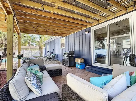 503 67th Avenue Drive W Bradenton FL 34207