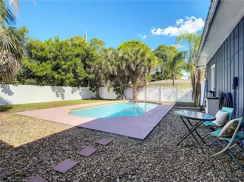 503 67th Avenue Drive W Bradenton FL 34207
