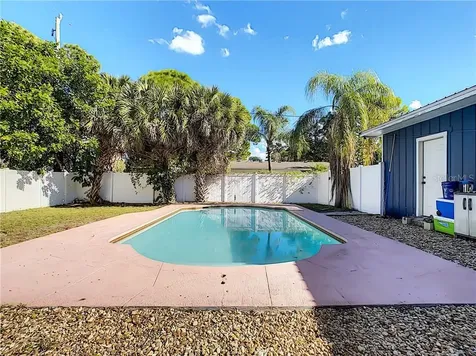 503 67th Avenue Drive W Bradenton FL 34207