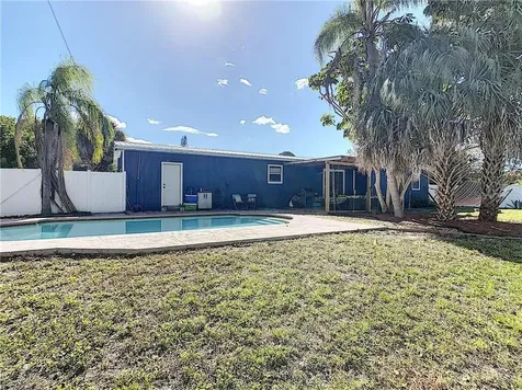 503 67th Avenue Drive W Bradenton FL 34207