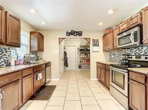 503 67th Avenue Drive W Bradenton FL 34207