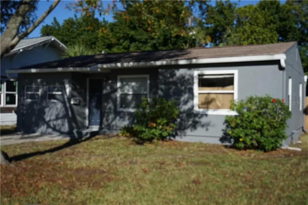 1883 Michigan Avenue NE St Petersburg FL 33703