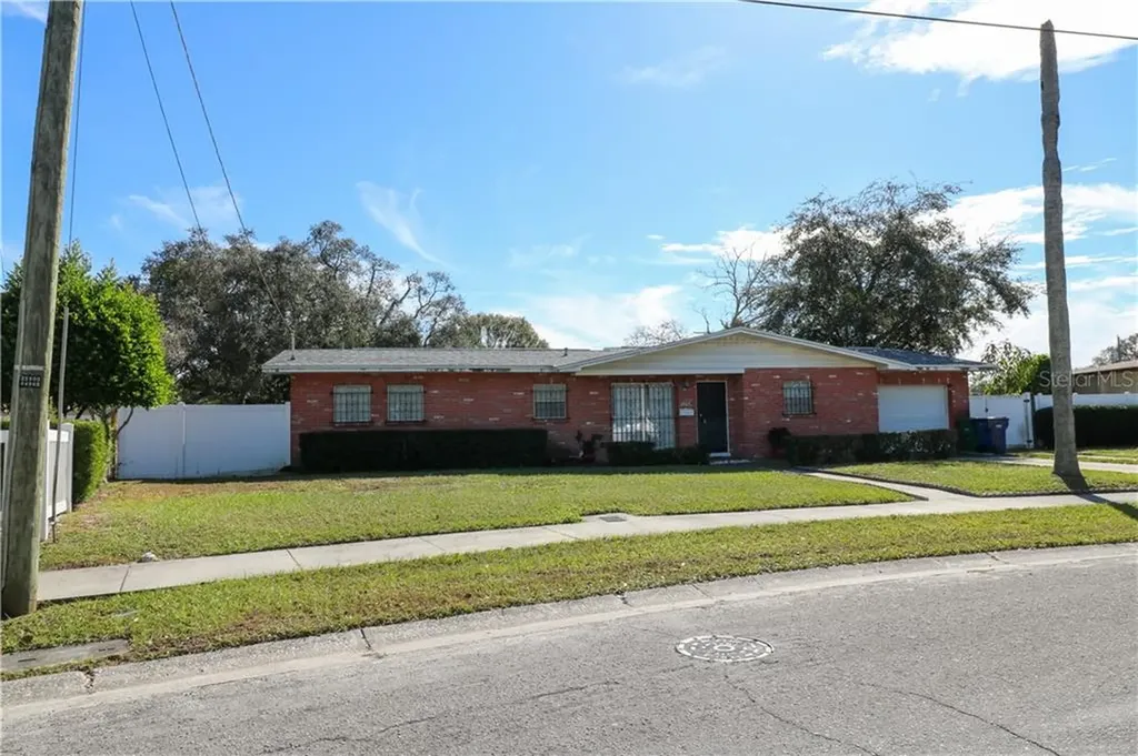 1907 Heather Avenue Tampa FL 33612