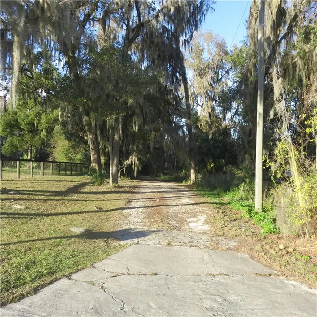 2101 NW 100th Street Ocala FL 34475