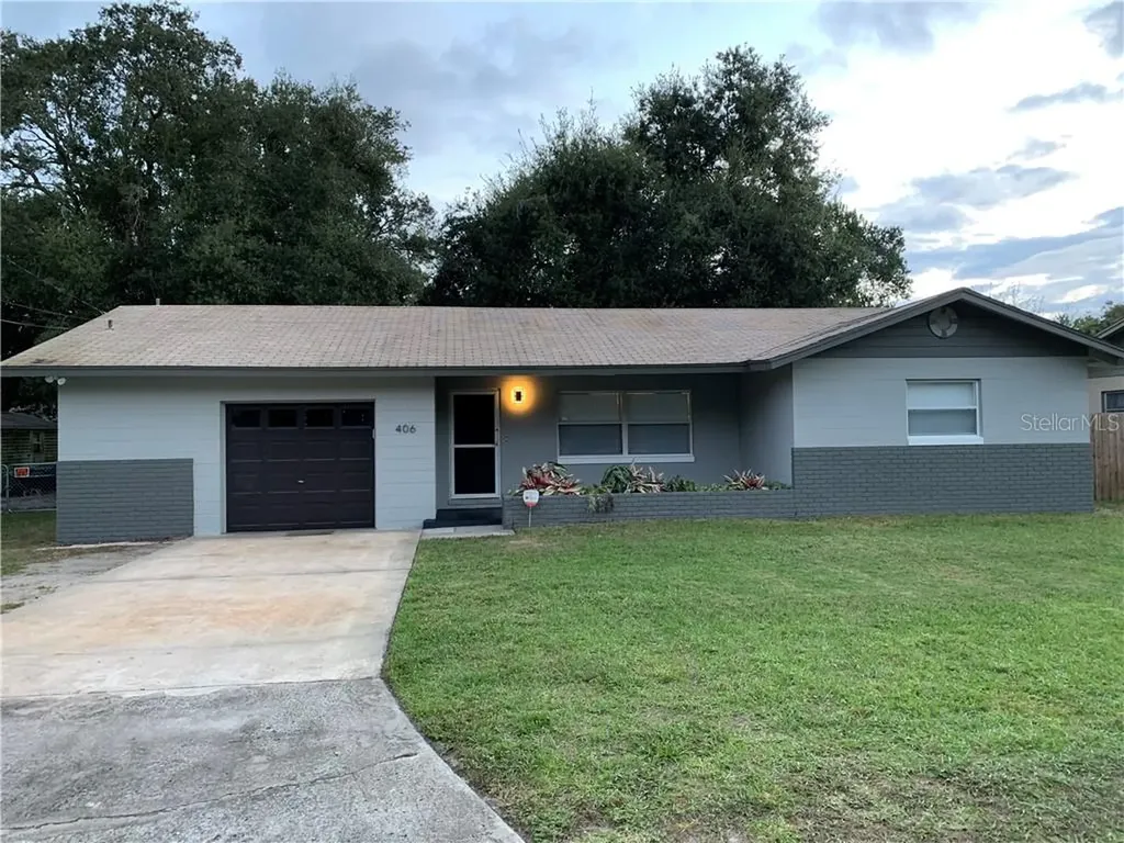 406 Oakwood Court Fern Park FL 32730